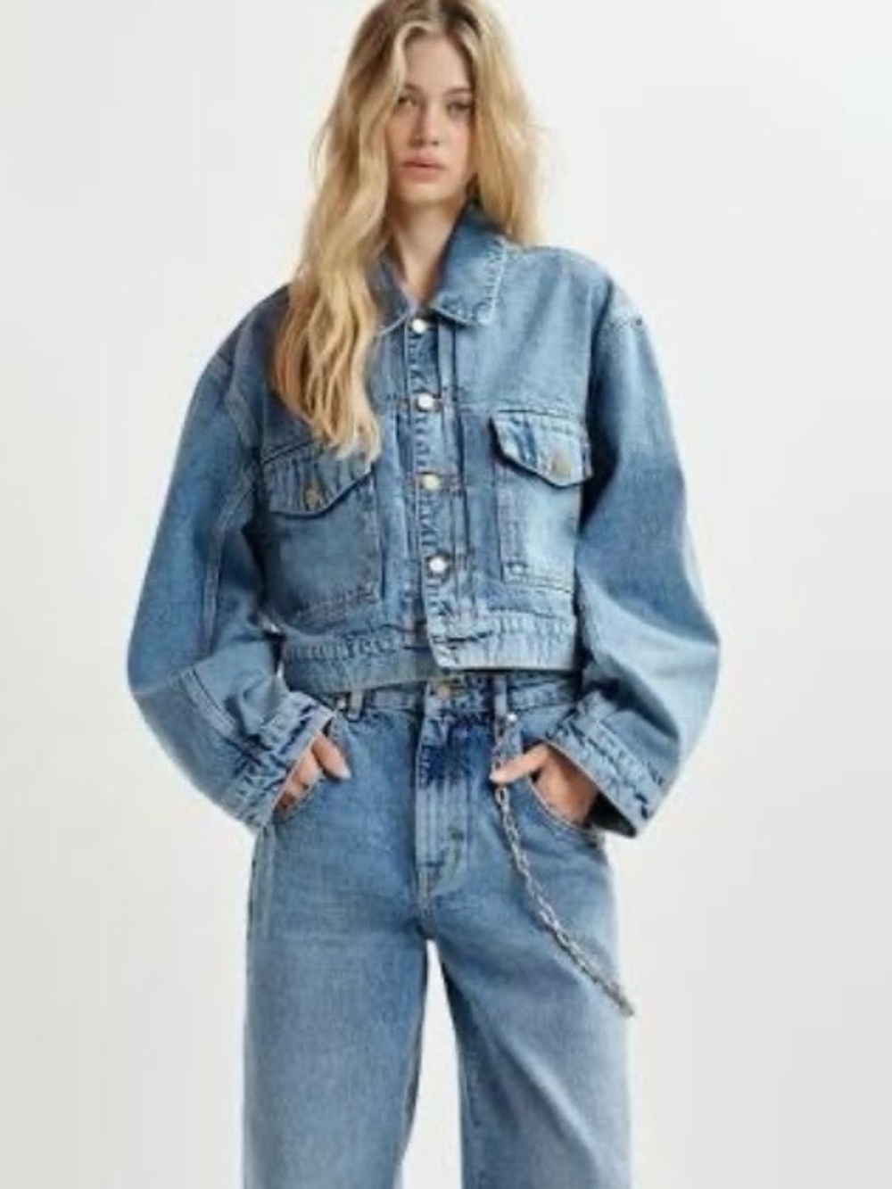 High-Rise Women's Jeans in Light Blue Denim